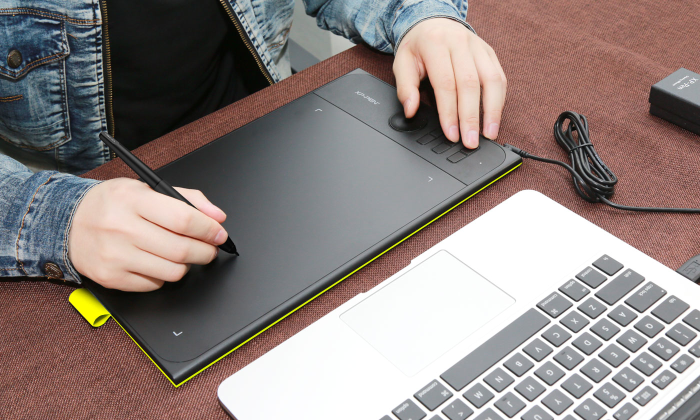 drawing on XP-Pen Star 06C digital Art tablet with stylus